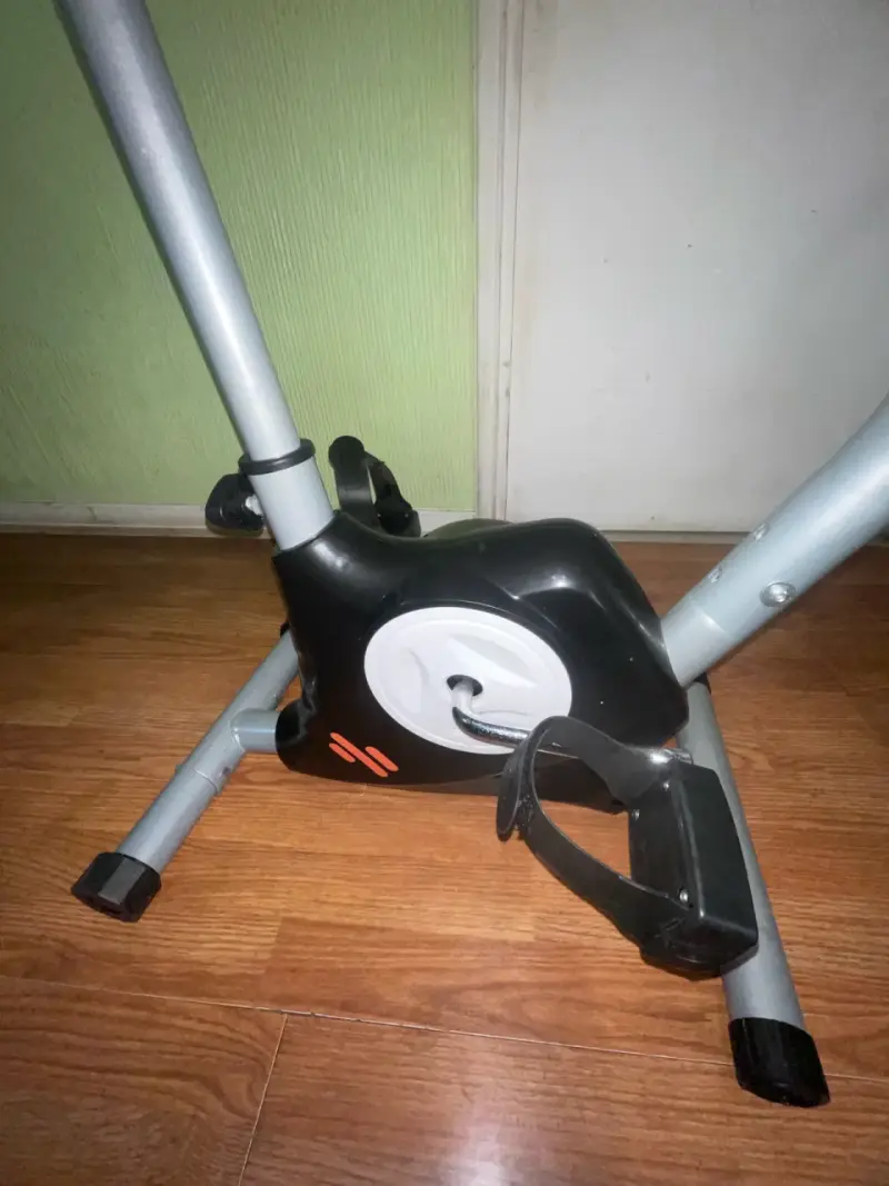 Bicicleta estática E10 Ultímate Fitness - 3