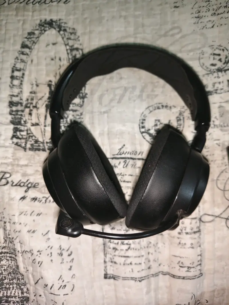 Audífonos Steelseries Nova pro wireless usados - 3