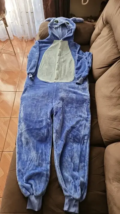Pijama enterizo azul con capucha de personaje - miniatura 1