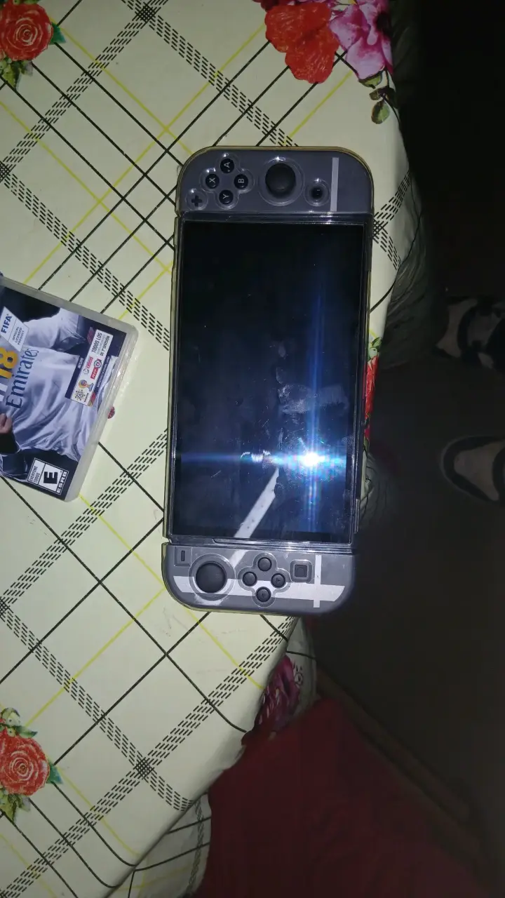 Consola Nintendo Switch oled con juegos - 2