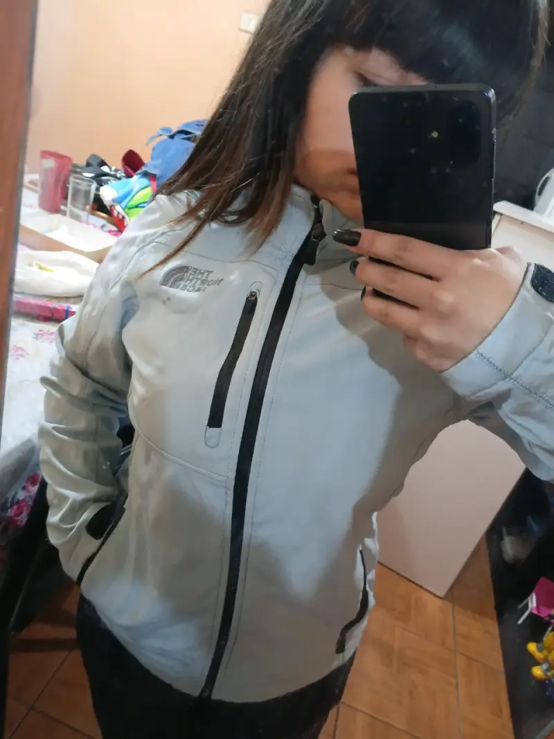 Chaqueta The North Face gris para mujer - 3