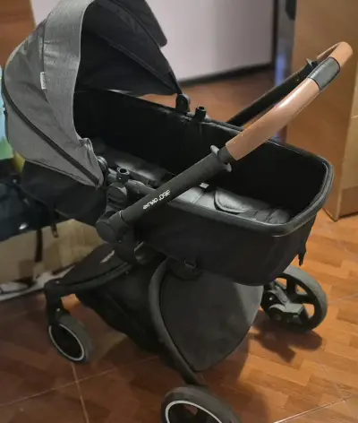Coche de bebé 360° Bebesit negro - miniatura 1