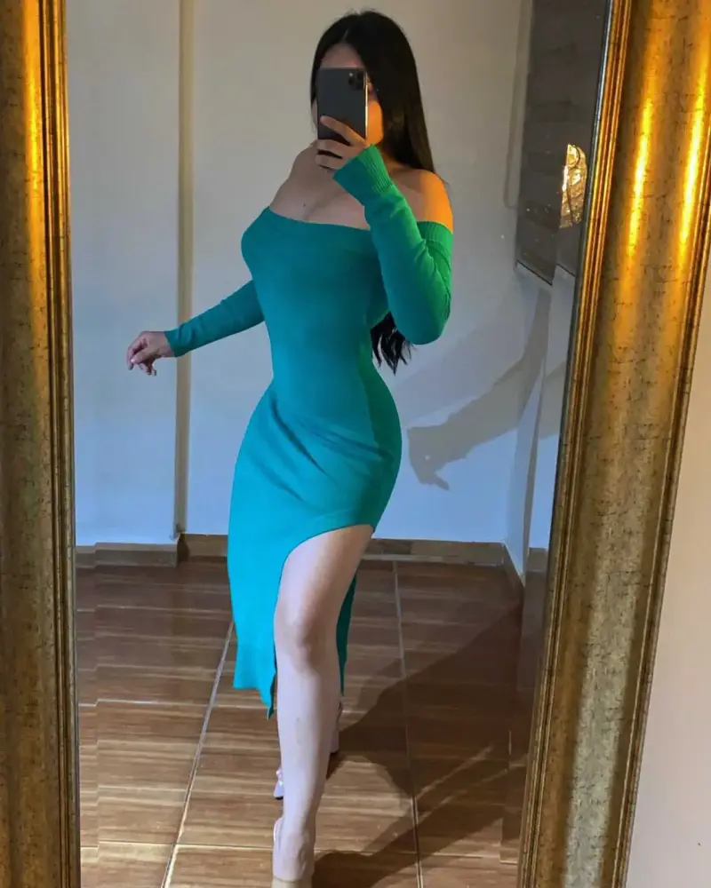 Vestido largo verde con escote cuadrado - 2