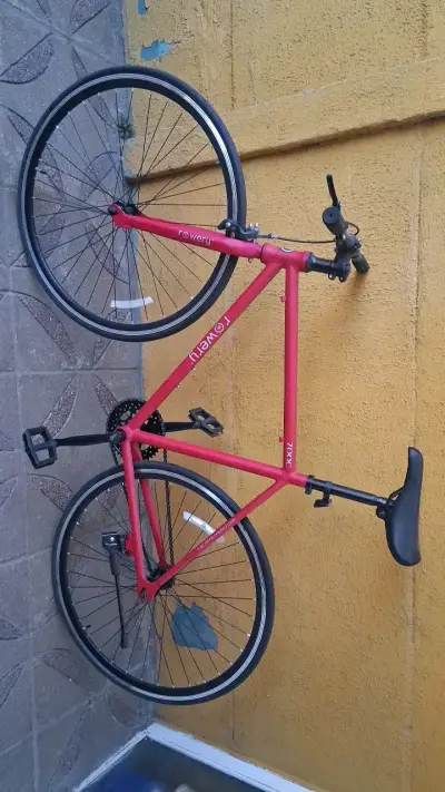 Bicicleta urbana Rowery roja 700C - miniatura 1