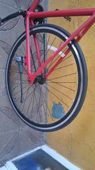 Bicicleta urbana Rowery roja 700C - miniatura 2