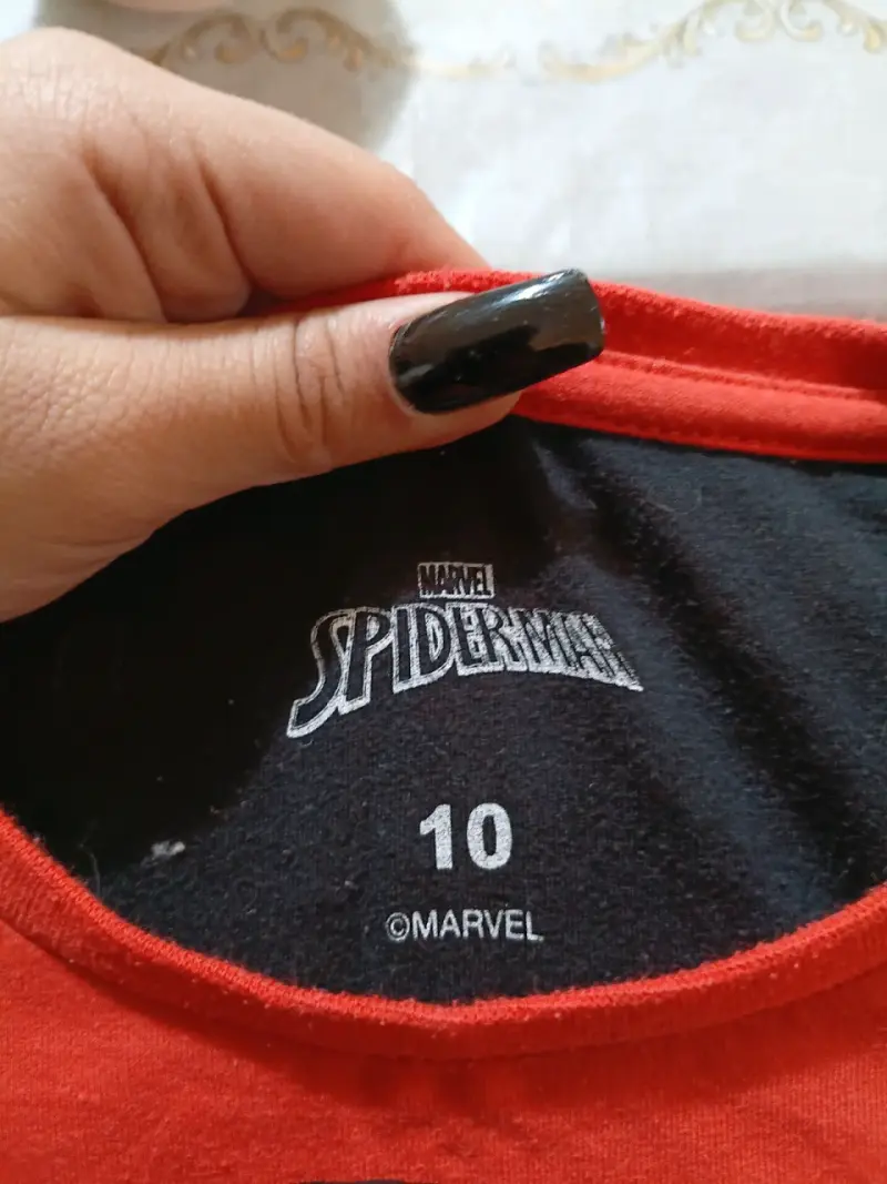 Polera infantil de Spiderman roja - 2