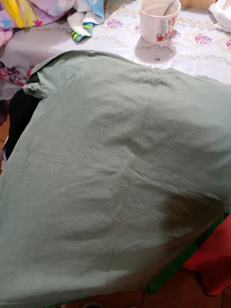 Polera Marvel Hulk verde para hombre - 2