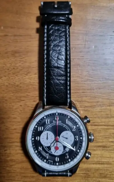Reloj Bulova cronógrafo de cuero negro - miniatura 1