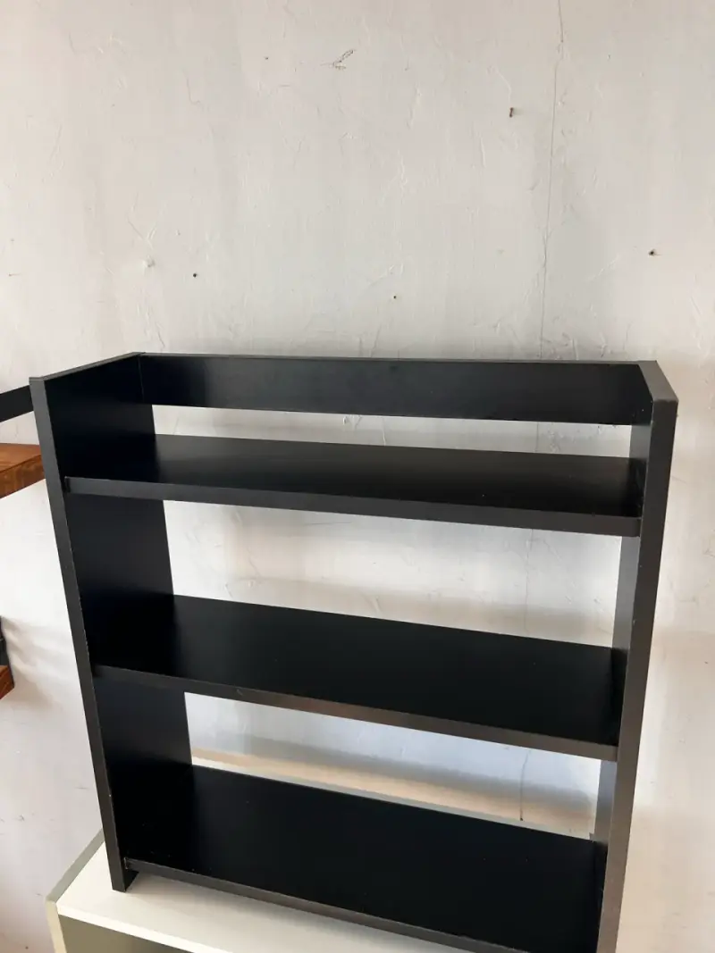Estante de madera negro de tres niveles - 3