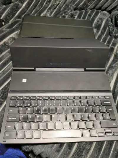 Tablet Samsung Galaxy Tab s7FE con lápiz - miniatura 4