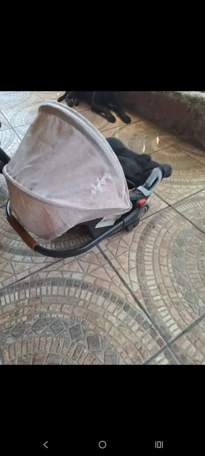 Coche y Silla de auto para bebé bebesit - miniatura 1