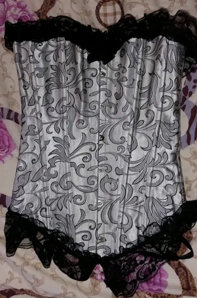 Corset plateado con encaje negro elegante - miniatura 1