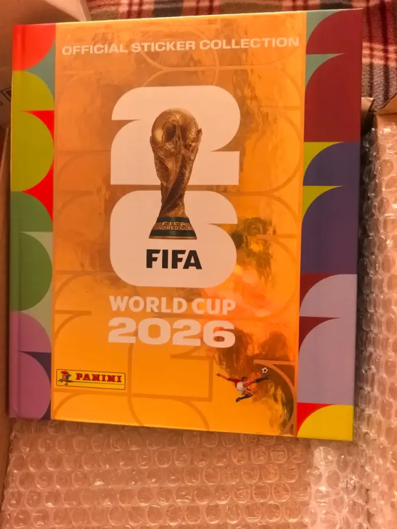 Álbum Panini Mundial FIFA 2026, tapa dura Gold - 1