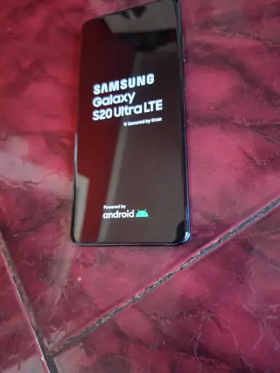 Samsung Galaxy S20 Ultra LTE en buen estado - miniatura 1
