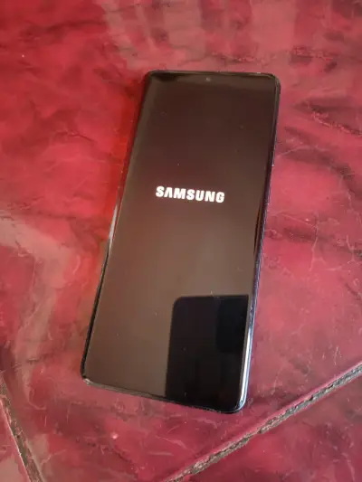 Samsung Galaxy S20 Ultra LTE en buen estado - miniatura 2