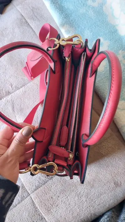 Cartera de mano roja - miniatura 2