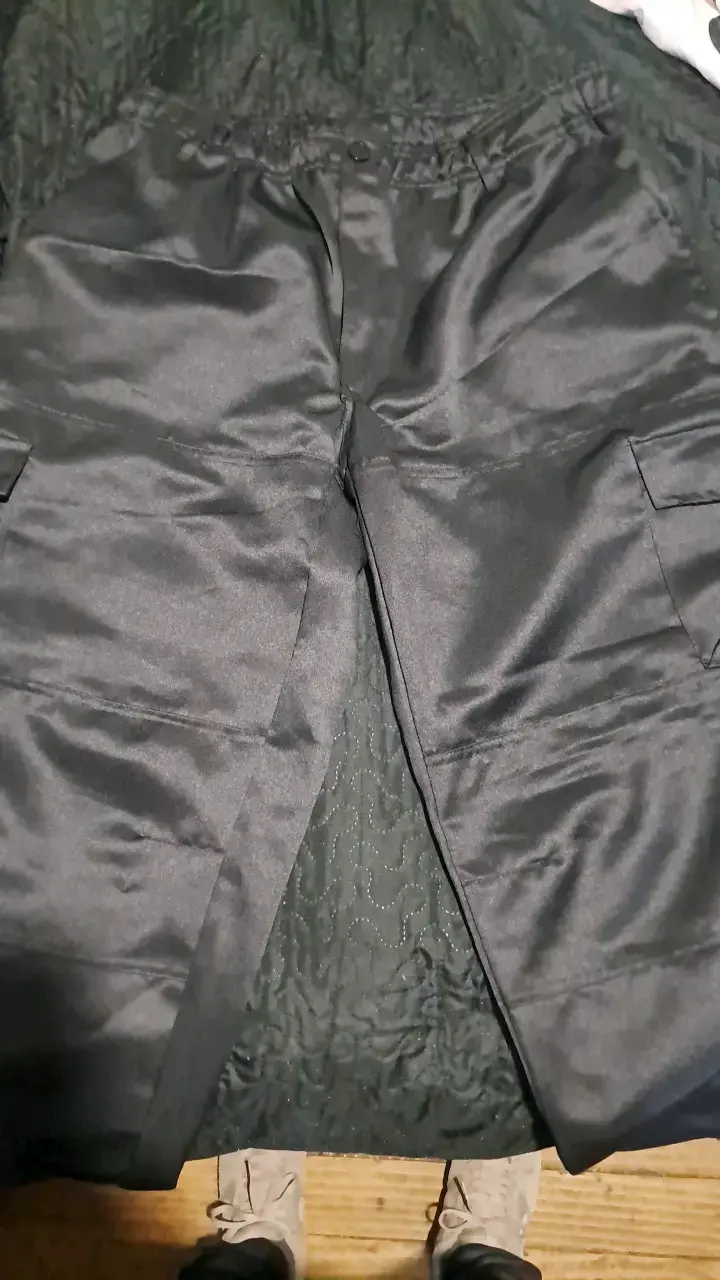 Pantalones cargo negros para hombre - 1