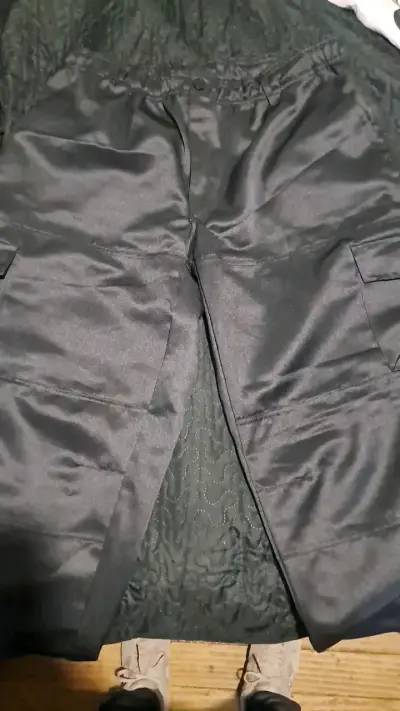 Pantalones cargo negros para hombre - miniatura 1