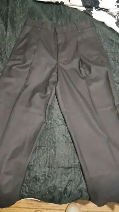Pantalones cargo negros para hombre - miniatura 3