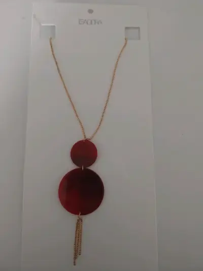 Collar Isadora con colgante rojo y dorado - miniatura 1