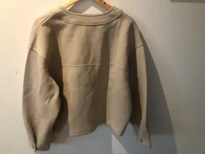 Polerón beige con cuello en V banana Republic - miniatura 5