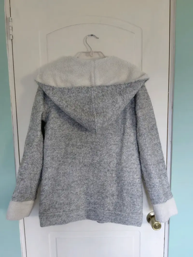 Chaqueta de lana gris con capucha - 3