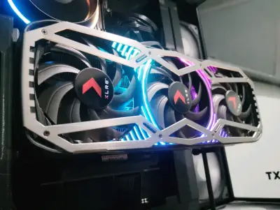 Tarjeta gráfica gama alta RTX 3080 TI xlr8 - miniatura 1