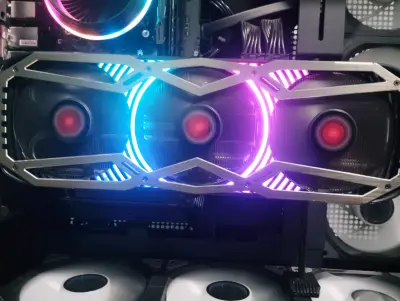 Tarjeta gráfica gama alta RTX 3080 TI xlr8 - miniatura 2