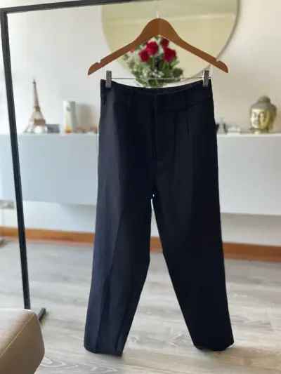 Ropa nueva y usada en excelente estado - miniatura 1
