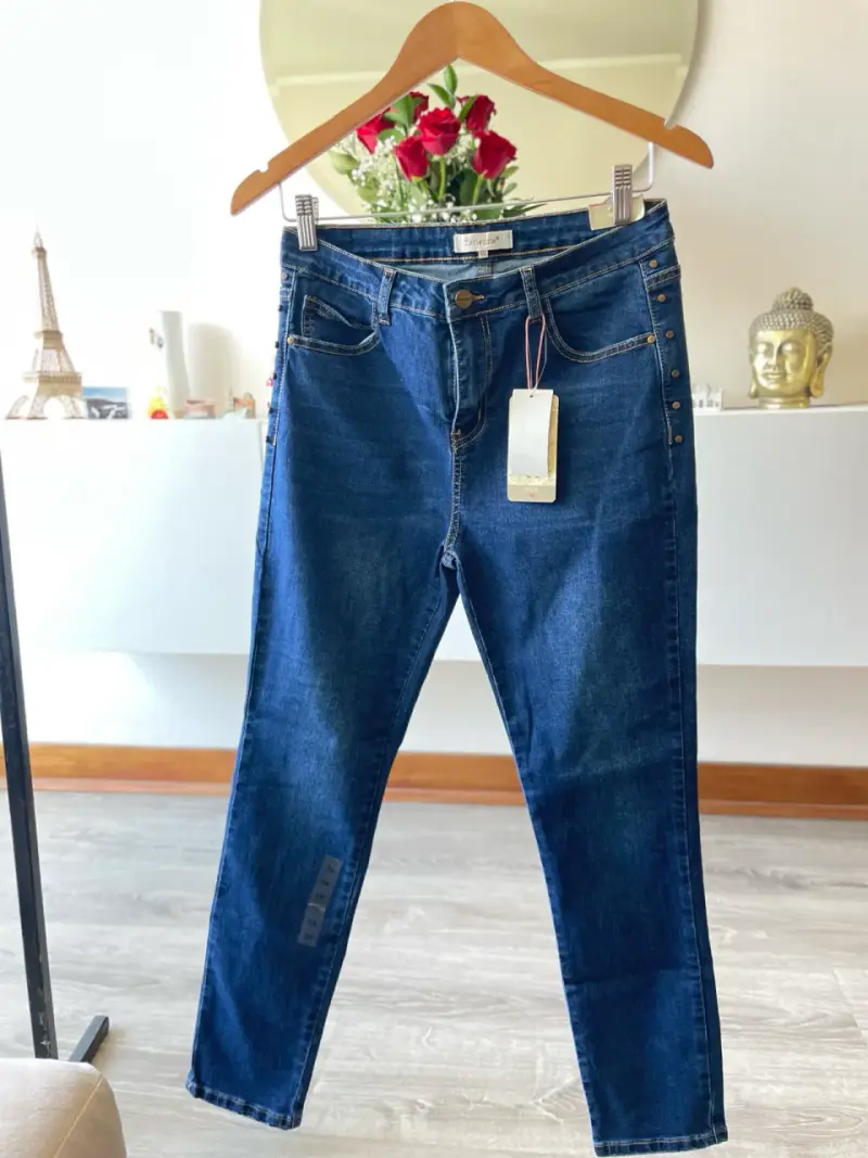 Ropa nueva y usada en excelente estado - 3