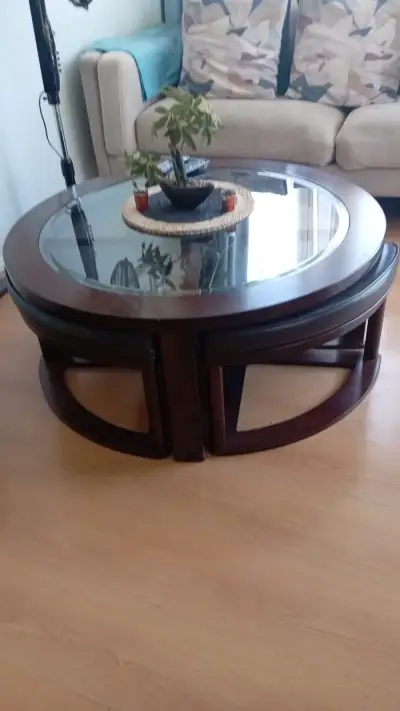 Mesa de centro redonda de vidrio y madera - miniatura 1