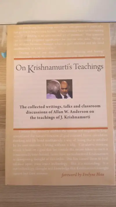 Libro 'On Krishnamurti's Teachings' - miniatura 1