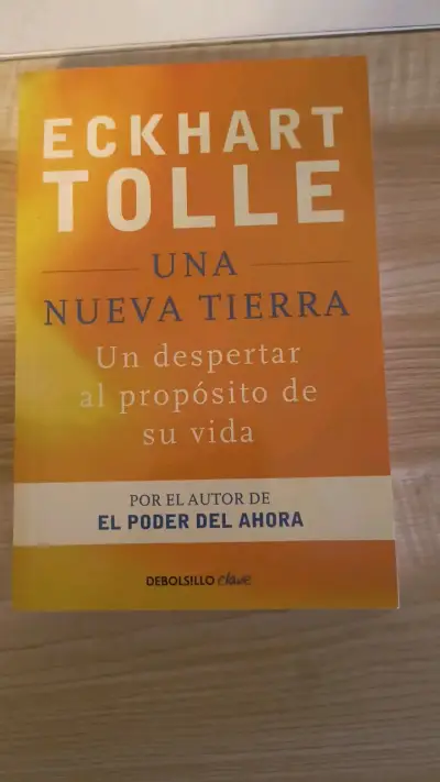 Libro 'Una Nueva Tierra' de Eckhart Tolle - miniatura 1