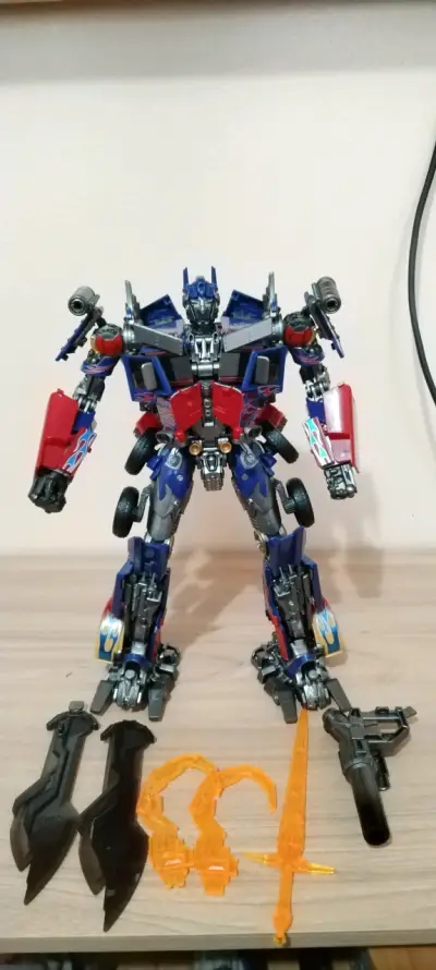 Figura Optimus Prime masterpiece - miniatura 1