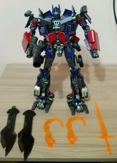 Figura Optimus Prime masterpiece - miniatura 3