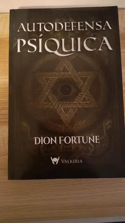 Libro Autodefensa Psíquica de Dion Fortune - miniatura 1