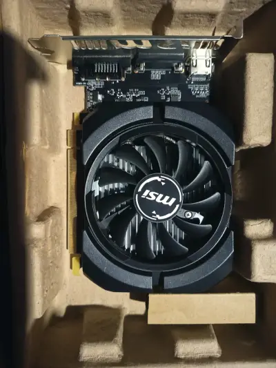Tarjeta gráfica MSI GeForce GT 730 - miniatura 1