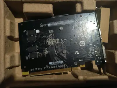 Tarjeta gráfica MSI GeForce GT 730 - miniatura 2