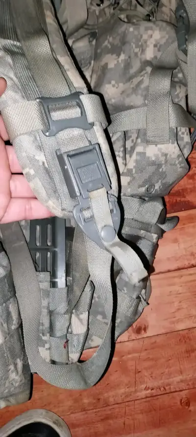 Mochila militar camuflada US - miniatura 5