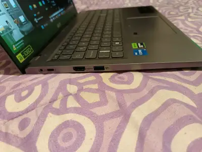 Laptop Acer Aspire 5 Full HD - miniatura 1