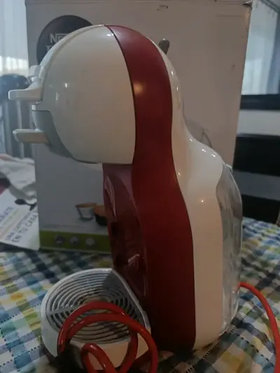 Cafetera Nescafé Dolce Gusto Mini Me automática - miniatura 2