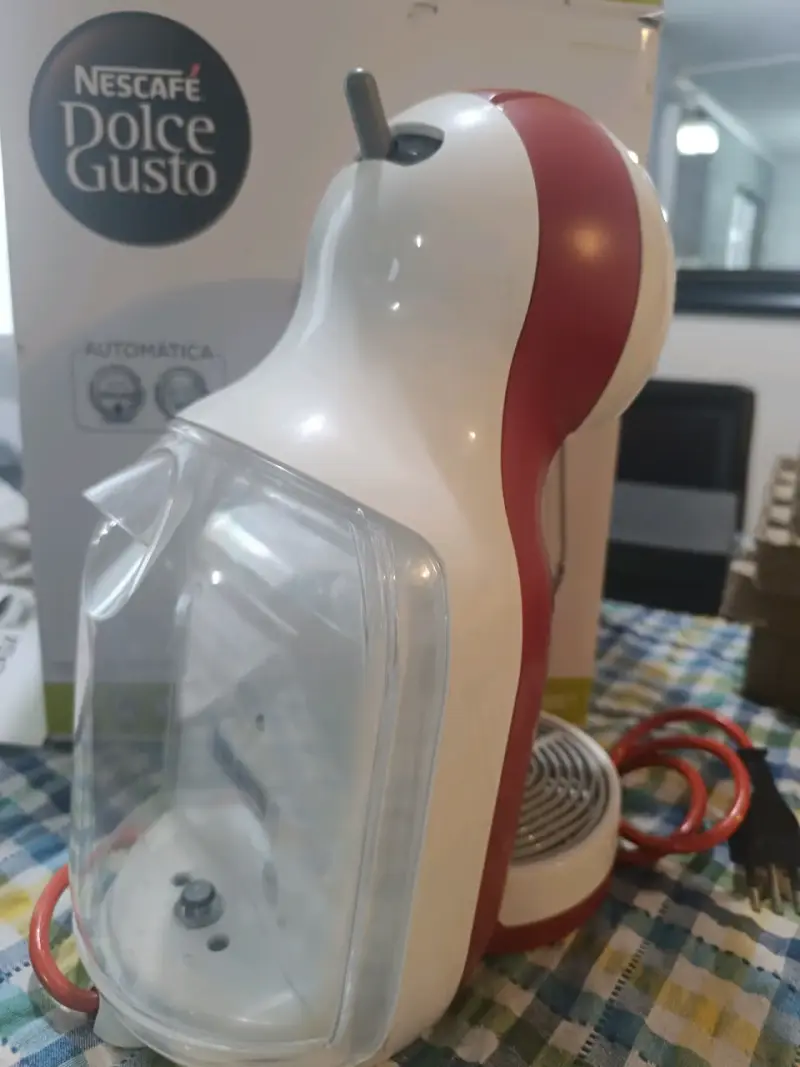 Cafetera Nescafé Dolce Gusto Mini Me automática - 4