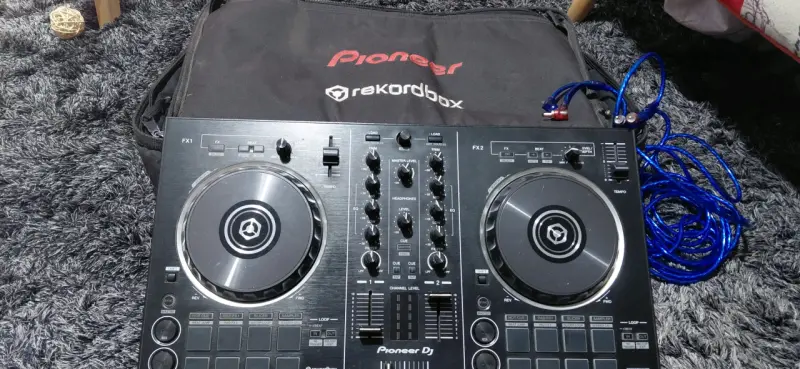 Controlador DJ Pioneer Rekordbox DDJ-RB Negro - 2