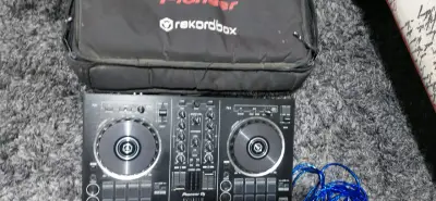 Controlador DJ Pioneer Rekordbox DDJ-RB Negro - miniatura 3