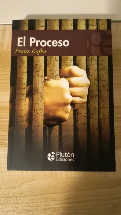 Libro 'El Proceso' de Franz Kafka - miniatura 1