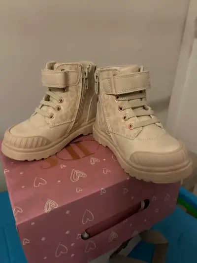 Botines beige para niña 4Kids talla 23 - miniatura 2