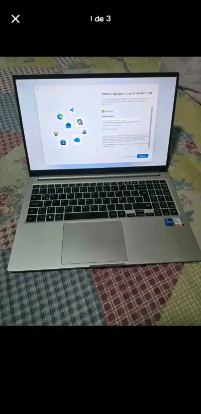 Notebook Samsung Intel Core i5 plateado - miniatura 1
