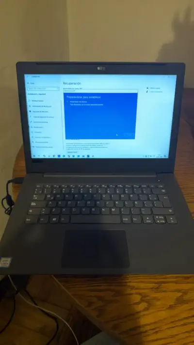 Notebook Lenovo Intel Core i3 usado - miniatura 1