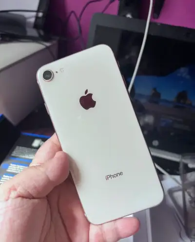 iPhone 8 reacondicionado 256 gb en buen estado - miniatura 1
