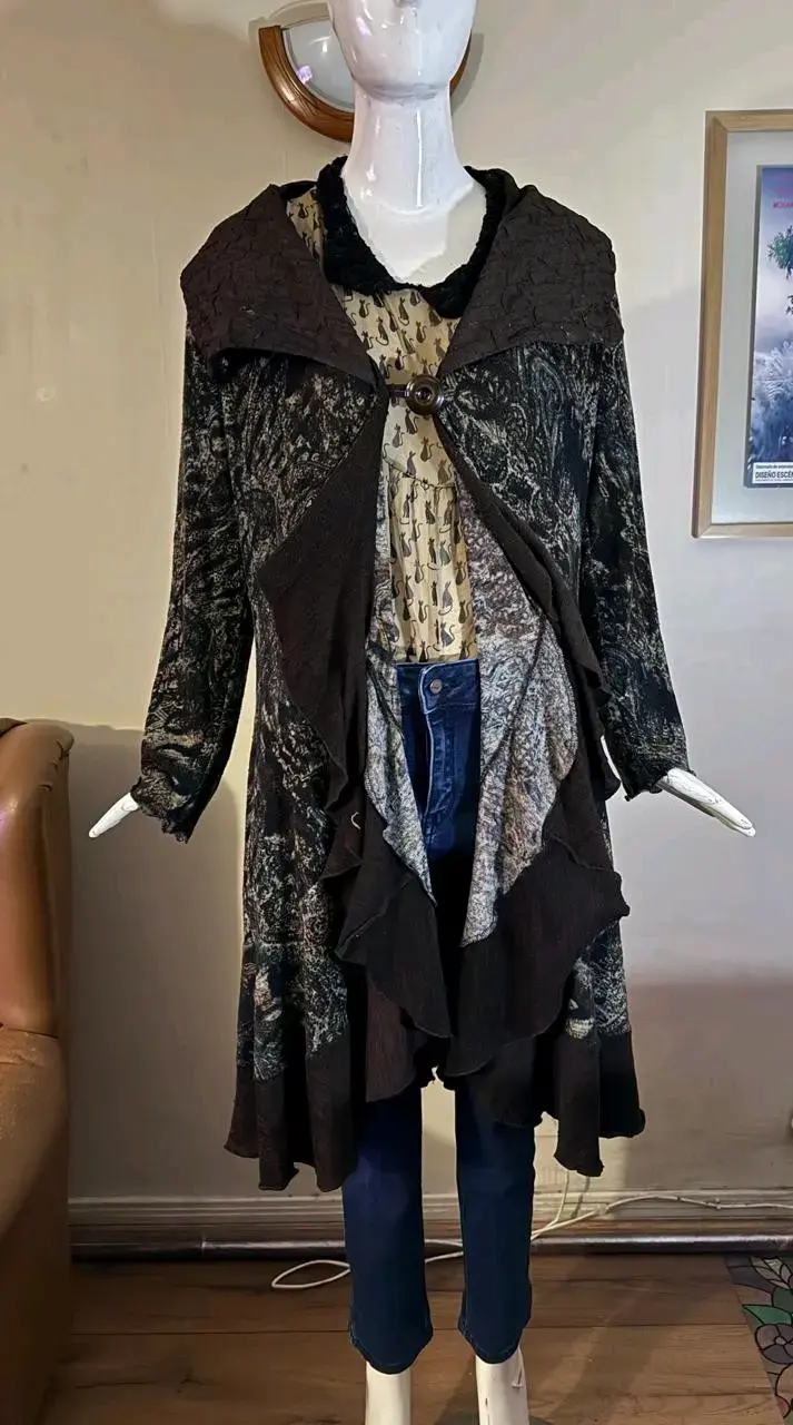 Blusas, calzas, vestidos y otros - 2